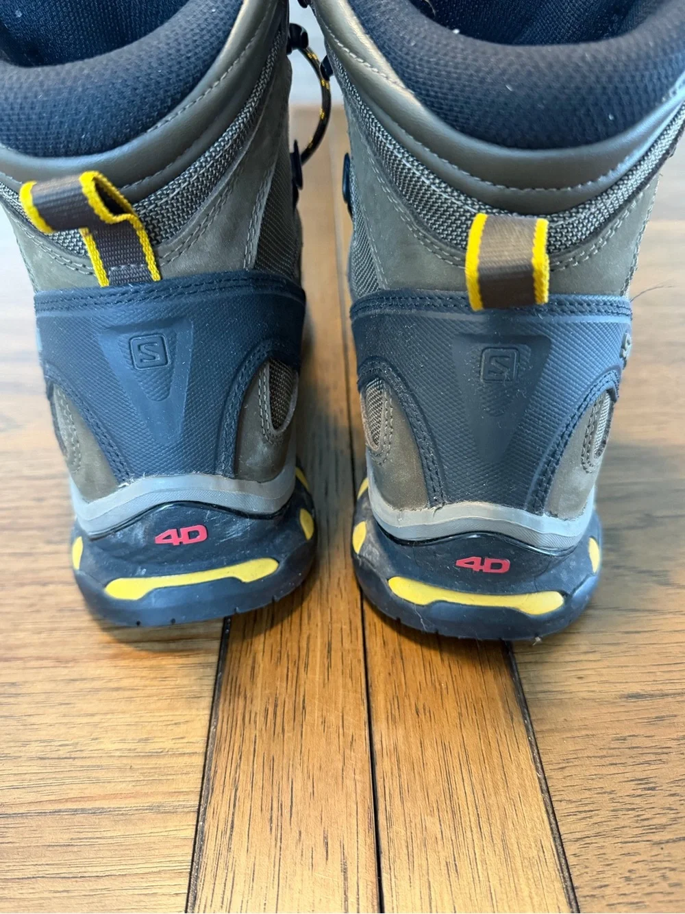 Salomon Men's Brown Hiking Boots with Yellow Accents Goretex